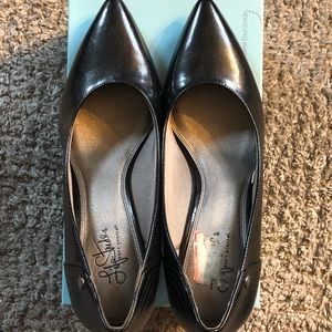 NEW Life Stride Heels